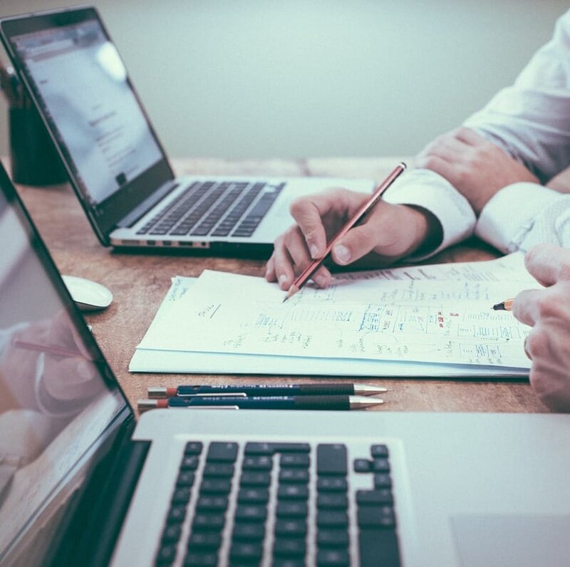 Happy Consulting - consultanti financiari Bucuresti